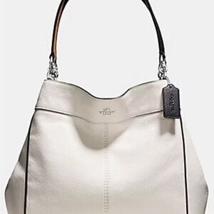 LEXY Shoulder Bag with contrast trim in pebble leather.